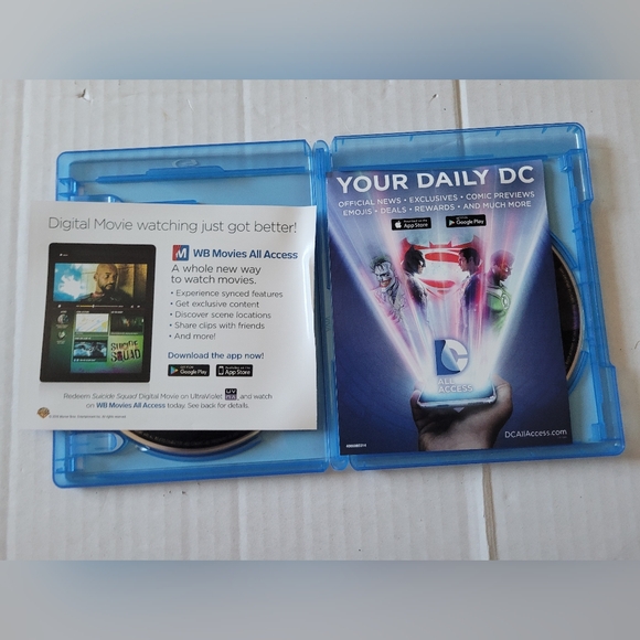 Suicide Squad Blu-ray + DVD + Digal HD (2016, 2-Disc Set) - Picture 6 of 7